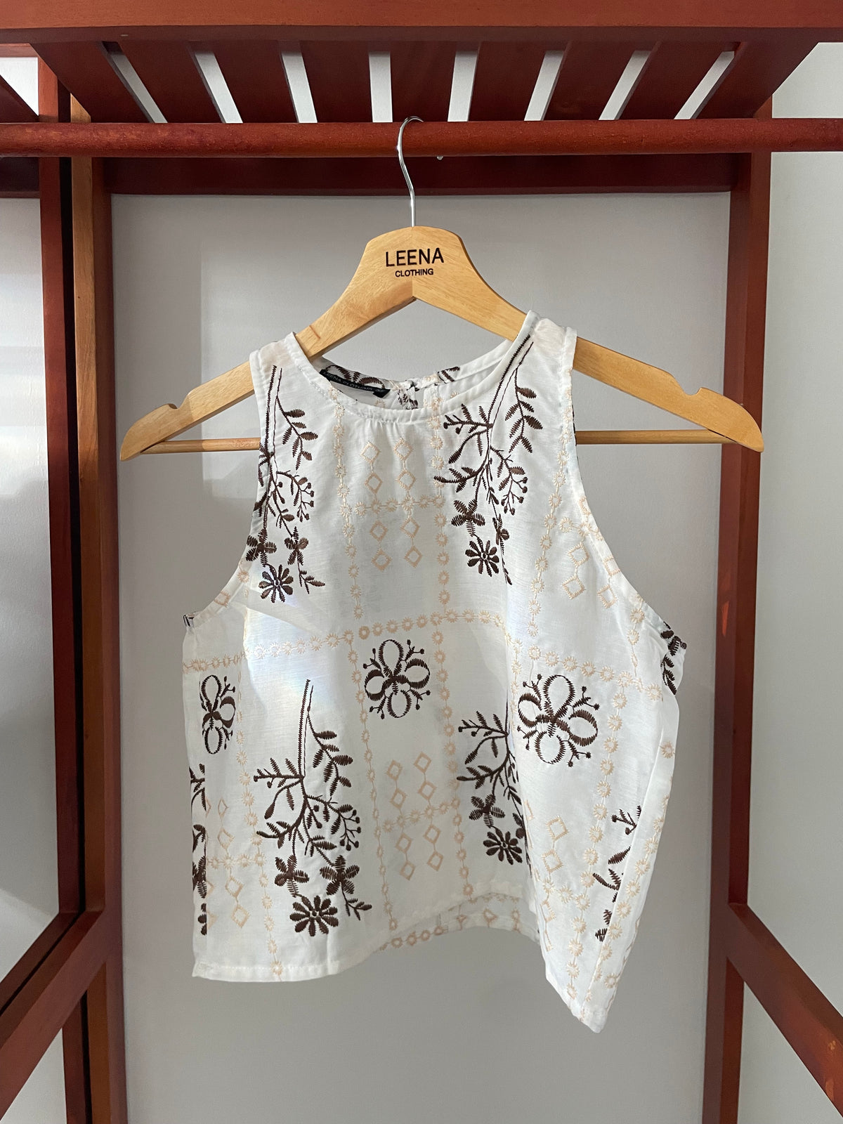 Ithara top White